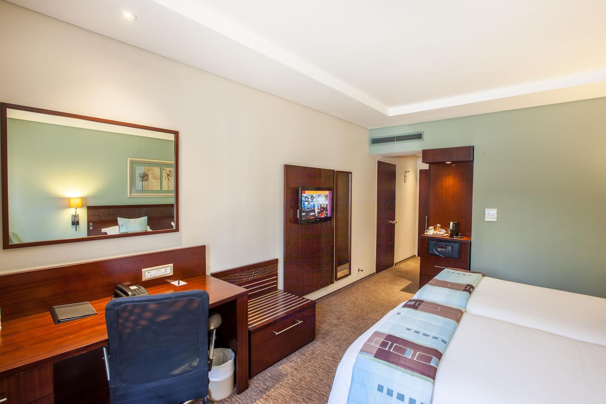 City Lodge Hotel Lynnwood Pretoria Exterior photo